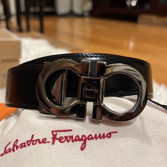 Salvatore Fegarramo belt size 3 ( Like Large) Brand new perfect condition. - Picture 4 of 7